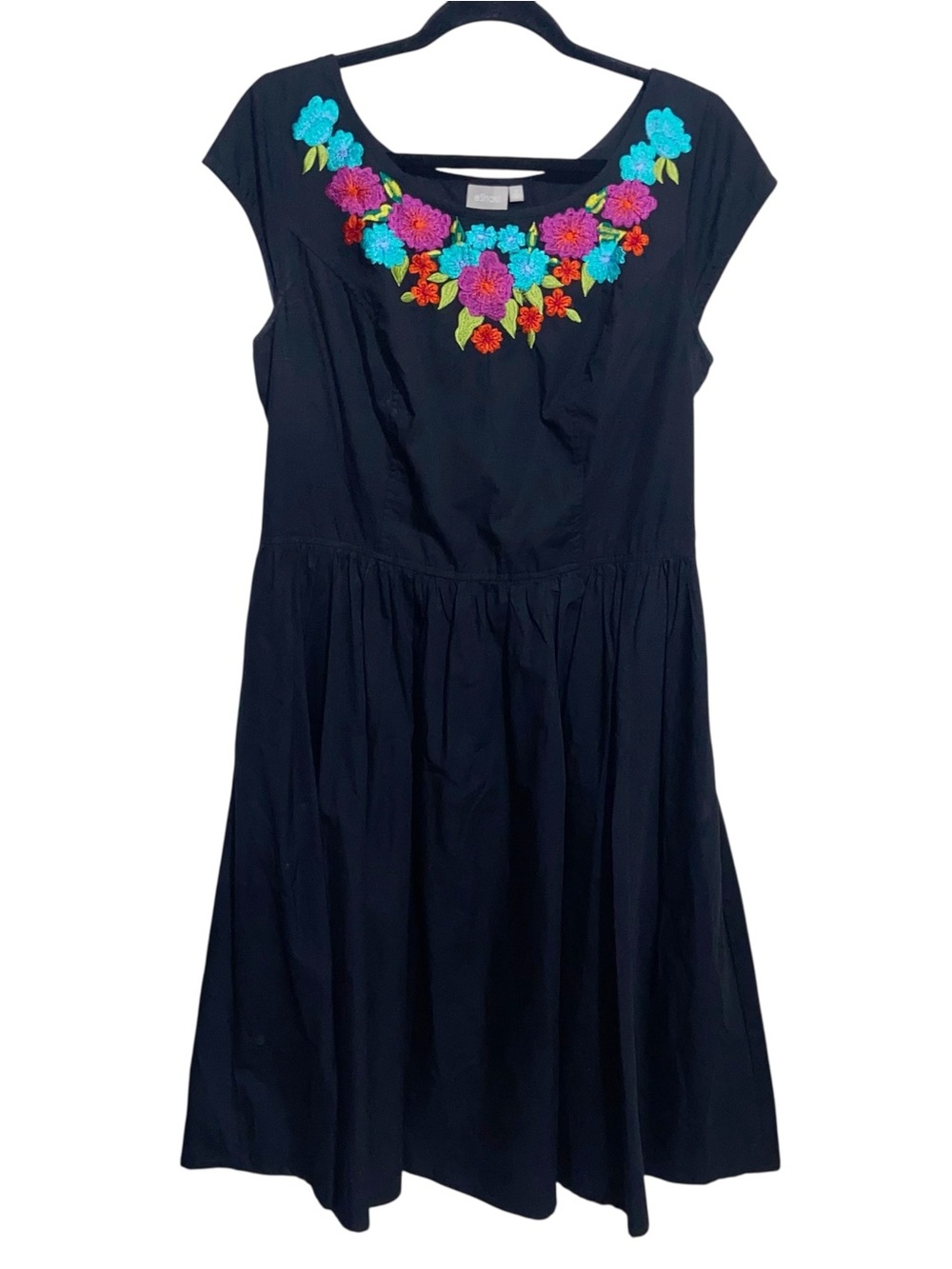 Eshakti Dress Womens 1X Size 16    Pockets Rockabilly Pin Up Retro Embroidered